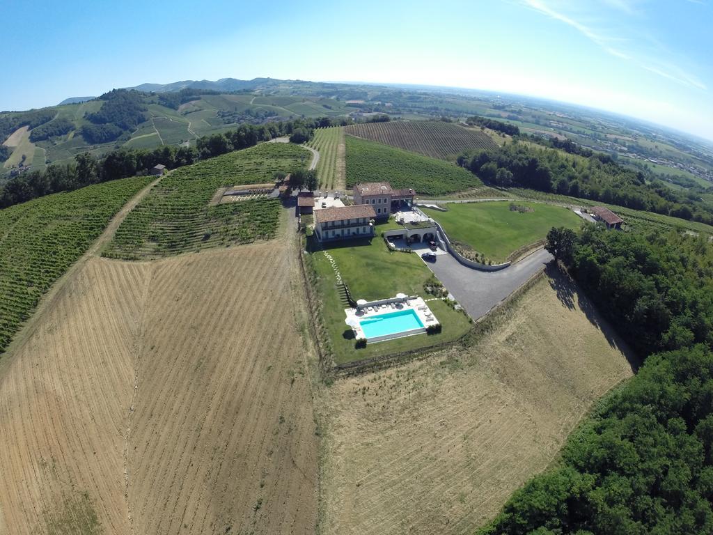 Prime Alture Wine Resort Casteggio Eksteriør billede